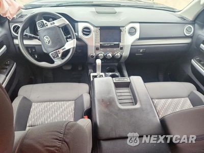 Zdjęcie 8 z 12 samochodu: 2020 TOYOTA TUNDRA SR5 VIN:5TFDY5F19LX879114 - miniatura