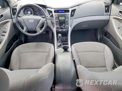 Zdjęcie 8 z 12 samochodu: 2011 HYUNDAI SONATA GLS VIN:5NPEB4AC4BH062698 - miniatura