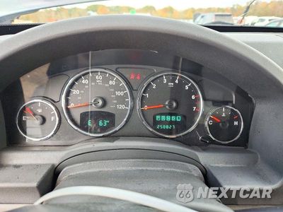 Zdjęcie 9 z 13 samochodu: 2008 JEEP LIBERTY SPORT VIN:1J8GN28K38W267720 - miniatura