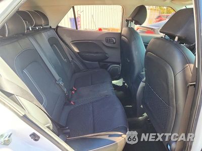 Zdjęcie 11 z 14 samochodu: 2022 HYUNDAI VENUE LIMITED VIN:KMHRC8A30NU173969 - miniatura