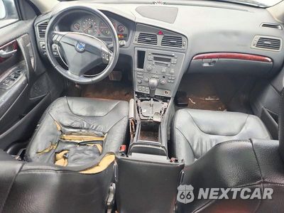 Zdjęcie 8 z 12 samochodu: 2003 VOLVO S60 VIN:YV1RS61T532271085 - miniatura