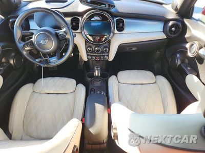 Zdjęcie 8 z 12 samochodu: 2023 MINI COOPER JOHN COOPER WORKS VIN:WMW63DL0XP3P33814 - miniatura
