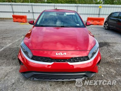 Piąte zdjęcie samochodu w środku: 2022 KIA FORTE LXS VIN:3KPF24AD9NE458938 - miniatura