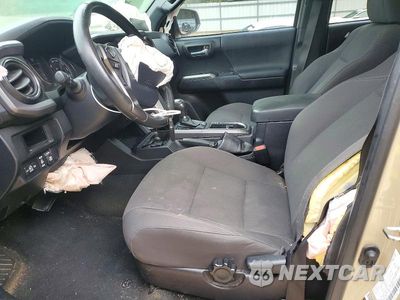 Zdjęcie 7 z 12 samochodu: 2017 TOYOTA TACOMA TRD SPORT VIN:3TMAZ5CN2HM043360 - miniatura