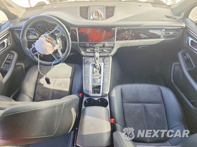 Zdjęcie 8 z 14 samochodu: 2020 PORSCHE MACAN VIN:WP1AA2A51LLB04358 - miniatura