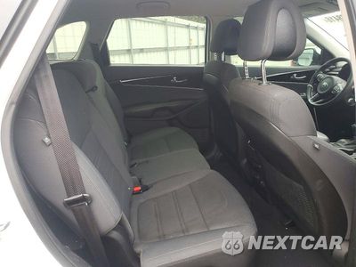Zdjęcie 11 z 13 samochodu: 2016 KIA SORENTO LX V6 VIN:5XYPG4A51GG036439 - miniatura