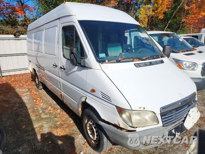 Czwarte zdjęcie samochodu z boku: 2002 FREIGHTLINER SPRINTER 2500 VIN:WD2YD341325293263 - miniatura