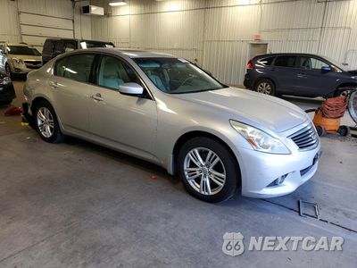 Czwarte zdjęcie samochodu z boku: 2013 INFINITI G37 SEDAN X VIN:JN1CV6AR3DM759354 - miniatura