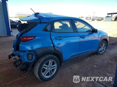 Trzecie zdjęcie samochodu z tyłu: 2020 HYUNDAI KONA SE VIN:KM8K12AA1LU479188 - miniatura