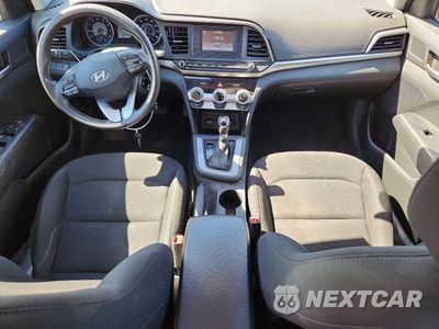 Zdjęcie 8 z 12 samochodu: 2019 HYUNDAI ELANTRA SE VIN:5NPD74LF9KH432628 - miniatura