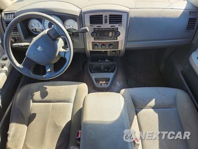 Zdjęcie 8 z 12 samochodu: 2006 DODGE DAKOTA QUAD SLT VIN:1D7HW48K76S541628 - miniatura
