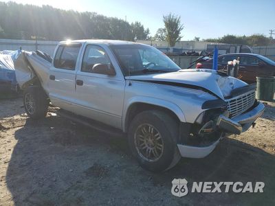 Czwarte zdjęcie samochodu z boku: 2004 DODGE DAKOTA QUAD SPORT VIN:1D7HL38N24S610431 - miniatura