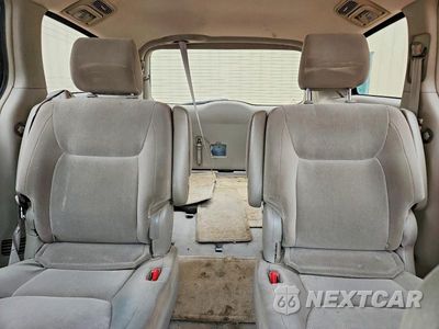Zdjęcie 10 z 13 samochodu: 2004 TOYOTA SIENNA LE 7 PASSENGER VIN:5TDZA23CX4S121644 - miniatura