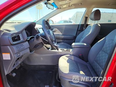 Zdjęcie 7 z 13 samochodu: 2018 KIA NIRO FE VIN:KNDCB3LC7J5140291 - miniatura