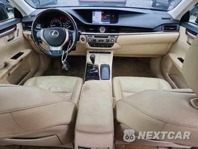 Zdjęcie 8 z 12 samochodu: 2013 LEXUS ES 350 VIN:JTHBK1GG3D2071469 - miniatura