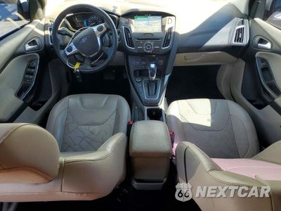 Zdjęcie 8 z 12 samochodu: 2017 FORD FOCUS BEV VIN:1FADP3R4XHL325341 - miniatura