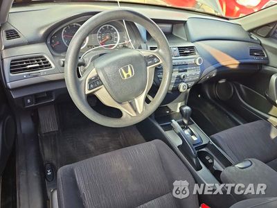 Zdjęcie 8 z 12 samochodu: 2011 HONDA ACCORD LX-S VIN:1HGCS1B35BA002068 - miniatura