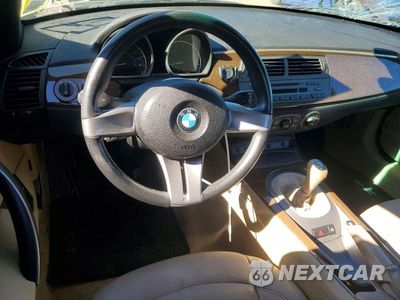 Zdjęcie 8 z 12 samochodu: 2003 BMW Z4 2.5 VIN:4USBT33493LR62262 - miniatura