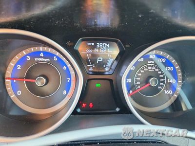 Zdjęcie 9 z 12 samochodu: 2013 HYUNDAI ELANTRA GLS VIN:KMHDH4AE5DU912869 - miniatura