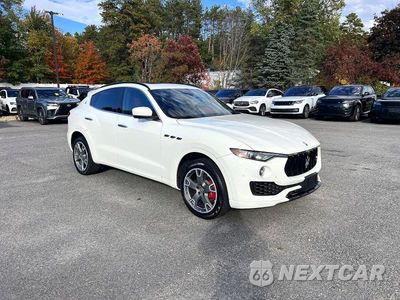 2017 MASERATI LEVANTE SPORT ZN661XUS1HX262882 - główne zdjęcie licytacji z USA - miniatura