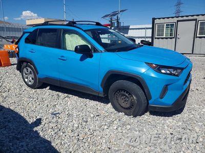 Czwarte zdjęcie samochodu z boku: 2019 TOYOTA RAV4 LE VIN:JTMH1RFV5KJ010012 - miniatura