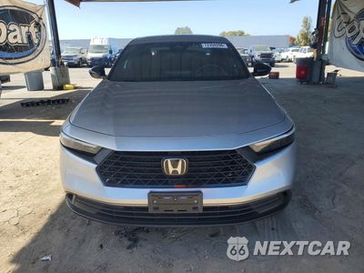 Piąte zdjęcie samochodu w środku: 2023 HONDA ACCORD HYBRID SPORT VIN:1HGCY2F56PA012373 - miniatura