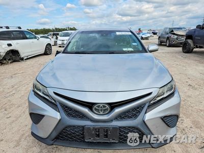 Piąte zdjęcie samochodu w środku: 2018 TOYOTA CAMRY SE VIN:4T1B11HK5JU089636 - miniatura