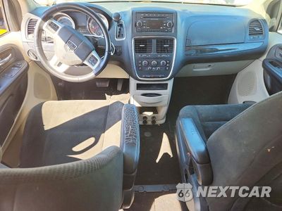 Zdjęcie 8 z 13 samochodu: 2016 DODGE GRAND CARAVAN SE VIN:2C4RDGBG1GR397121 - miniatura