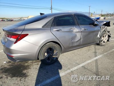 Trzecie zdjęcie samochodu z tyłu: 2023 HYUNDAI ELANTRA SEL VIN:KMHLM4AG6PU395224 - miniatura