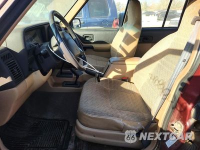Zdjęcie 7 z 12 samochodu: 2000 JEEP CHEROKEE SPORT VIN:1J4FF48S5YL247105 - miniatura
