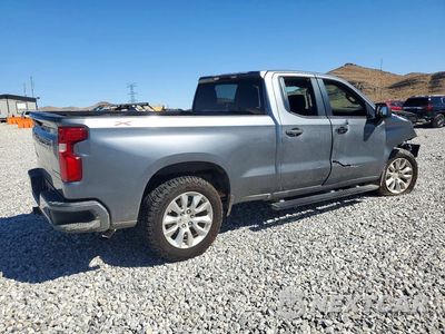 Trzecie zdjęcie samochodu z tyłu: 2020 CHEVROLET SILVERADO K1500 CUSTOM VIN:1GCRYBEK9LZ354962 - miniatura