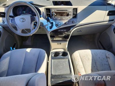 Zdjęcie 8 z 13 samochodu: 2012 TOYOTA SIENNA LE VIN:5TDKK3DC5CS216906 - miniatura
