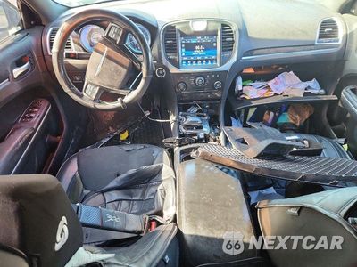 Zdjęcie 8 z 12 samochodu: 2014 CHRYSLER 300C VIN:2C3CCAKG6EH260298 - miniatura