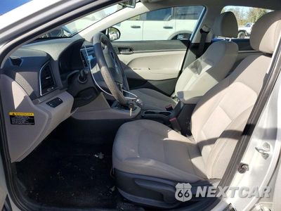 Zdjęcie 7 z 13 samochodu: 2018 HYUNDAI ELANTRA SE VIN:5NPD74LFXJH260124 - miniatura
