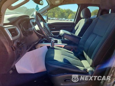 Zdjęcie 7 z 12 samochodu: 2018 NISSAN TITAN SV VIN:1N6AA1C69JN508427 - miniatura