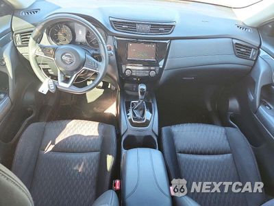 Zdjęcie 8 z 13 samochodu: 2017 NISSAN ROGUE SV VIN:KNMAT2MT6HP542248 - miniatura