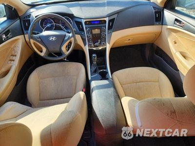 Zdjęcie 8 z 12 samochodu: 2011 HYUNDAI SONATA GLS VIN:5NPEB4AC1BH077952 - miniatura