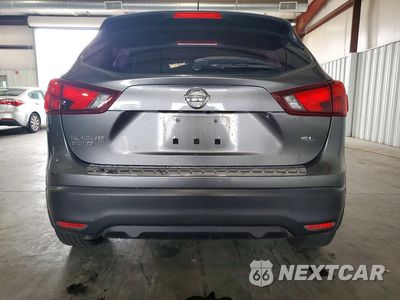 Zdjęcie 6 z 13 samochodu: 2017 NISSAN ROGUE SPORT SL VIN:JN1BJ1CPXHW003830 - miniatura