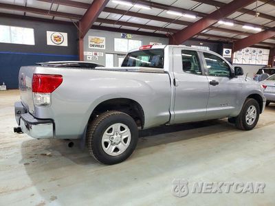 Trzecie zdjęcie samochodu z tyłu: 2013 TOYOTA TUNDRA DOUBLE CAB SR5 VIN:5TFUM5F16DX041748 - miniatura