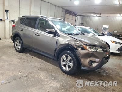 Czwarte zdjęcie samochodu z boku: 2015 TOYOTA RAV4 XLE VIN:JTMRFREVXFD142761 - miniatura