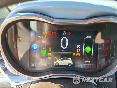 Zdjęcie 9 z 12 samochodu: 2014 CHEVROLET SPARK EV 1LT VIN:KL8CK6S06EC400098 - miniatura