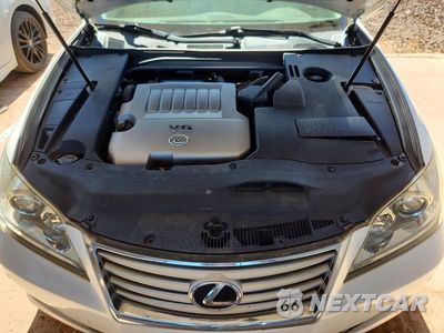 Zdjęcie 11 z 12 samochodu: 2011 LEXUS ES 350 VIN:JTHBK1EG7B2421251 - miniatura