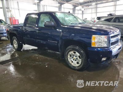 Czwarte zdjęcie samochodu z boku: 2011 CHEVROLET SILVERADO K1500 LT VIN:3GCPKSE30BG328928 - miniatura