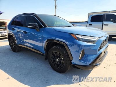 Czwarte zdjęcie samochodu z boku: 2025 TOYOTA RAV4 XSE VIN:JTME6RFV5SJ092327 - miniatura