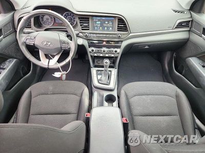 Zdjęcie 8 z 12 samochodu: 2020 HYUNDAI ELANTRA VALUE EDITION VIN:5NPD84LF8LH526921 - miniatura