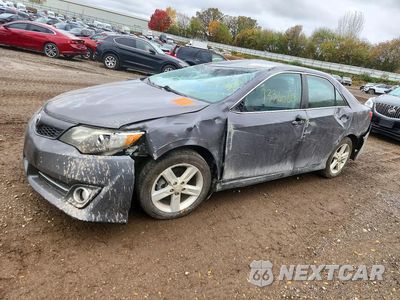 2014 TOYOTA CAMRY SE 4T1BF1FK7EU745880 - główne zdjęcie licytacji z USA - miniatura