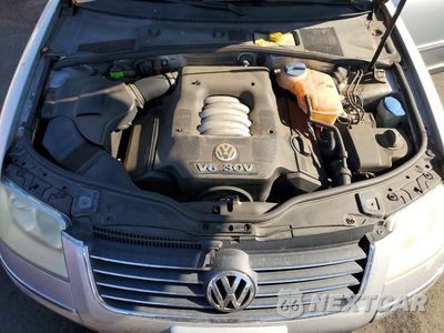 Zdjęcie 11 z 12 samochodu: 2004 VOLKSWAGEN PASSAT GLX VIN:WVWWH63B64E038778 - miniatura
