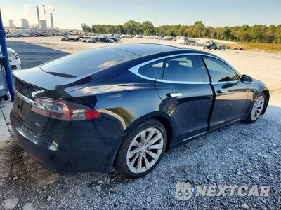 Trzecie zdjęcie samochodu z tyłu: 2016 TESLA MODEL S VIN:5YJSA1E2XGF168861 - miniatura