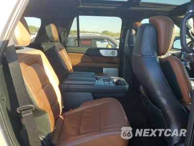Zdjęcie 11 z 13 samochodu: 2022 LINCOLN NAVIGATOR RESERVE VIN:5LMJJ2LT9NEL11822 - miniatura