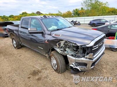 Czwarte zdjęcie samochodu z boku: 2022 RAM 2500 TRADESMAN VIN:3C6UR5CL5NG324436 - miniatura
